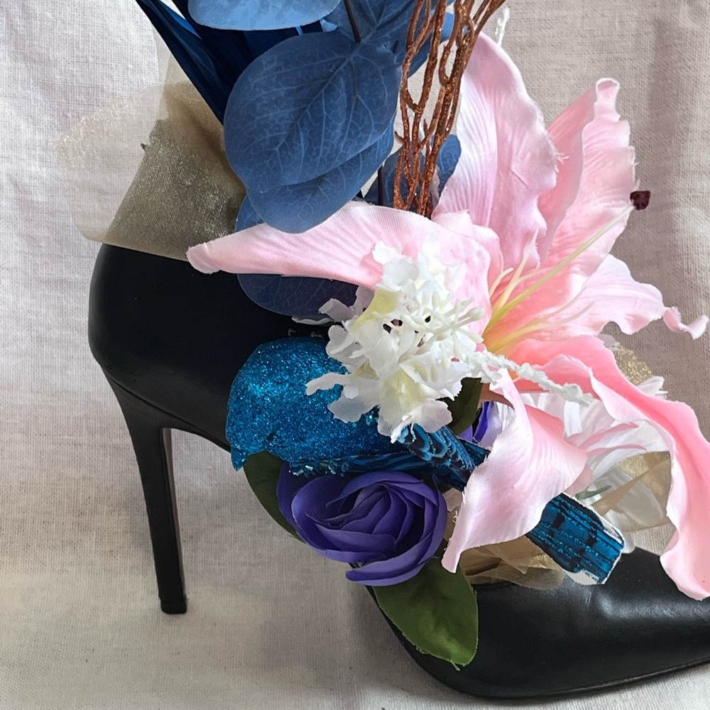 Runway For Hope Elegant Black Floral Women's Shoe.